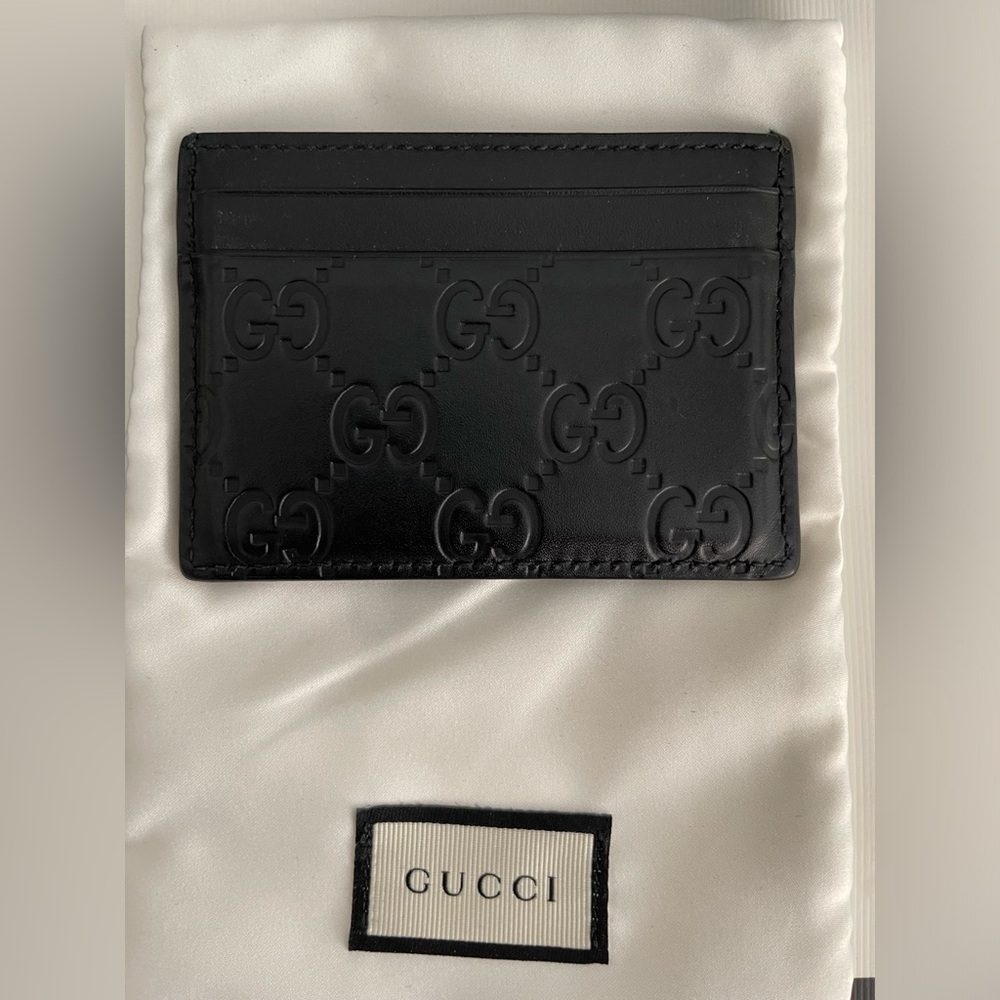 Authentic Gucci GG Signature Black Leather Cardcase